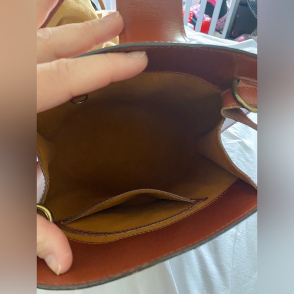 LV Epi Cluny shoulder bag - Picture 8 of 10